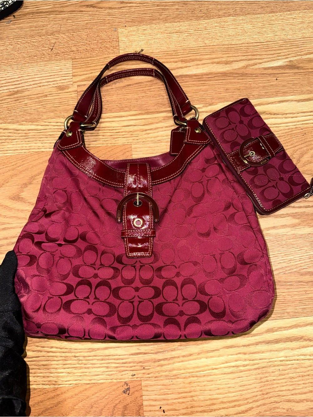 Coach burgundy SoHo Lynn Signature Canvas hobo Shoulder Bag with Matching Wallet